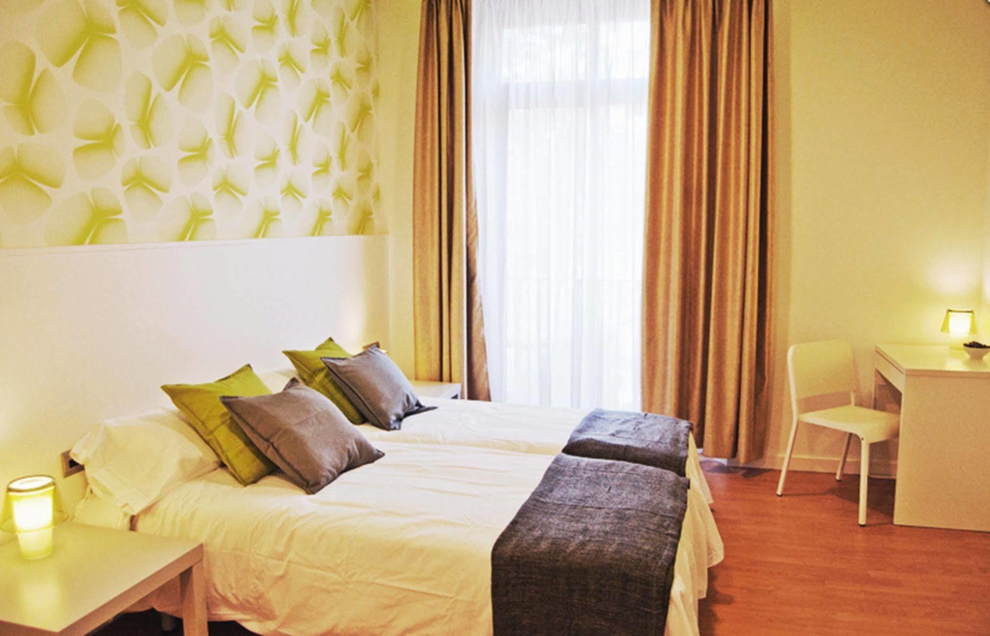 The Hotel 592 - Adults Only Barcelona Bagian luar foto