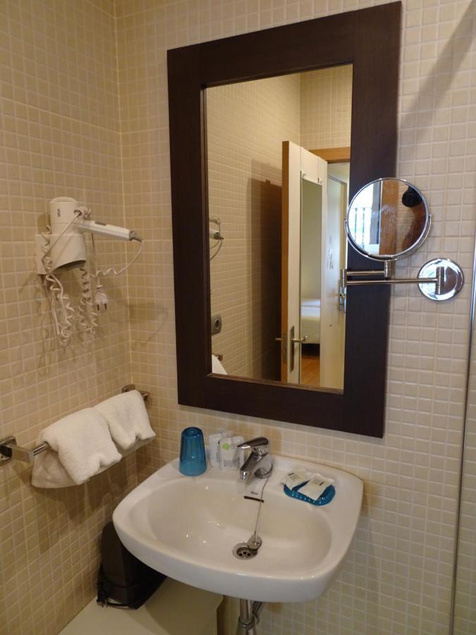 The Hotel 592 - Adults Only Barcelona Bagian luar foto