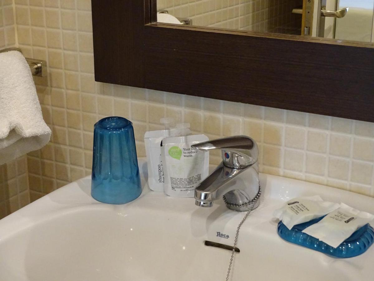 The Hotel 592 - Adults Only Barcelona Bagian luar foto